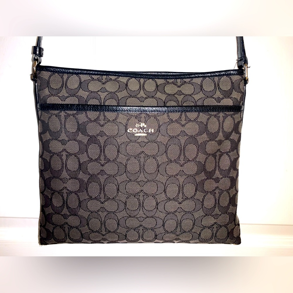 Coach Signature Messenger Bag Gem